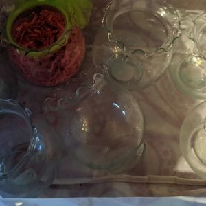 Glass table decorations